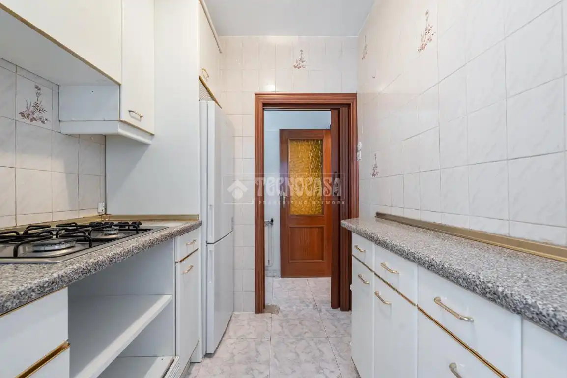 Cocina de Piso en venta en Madrid con Calefacción