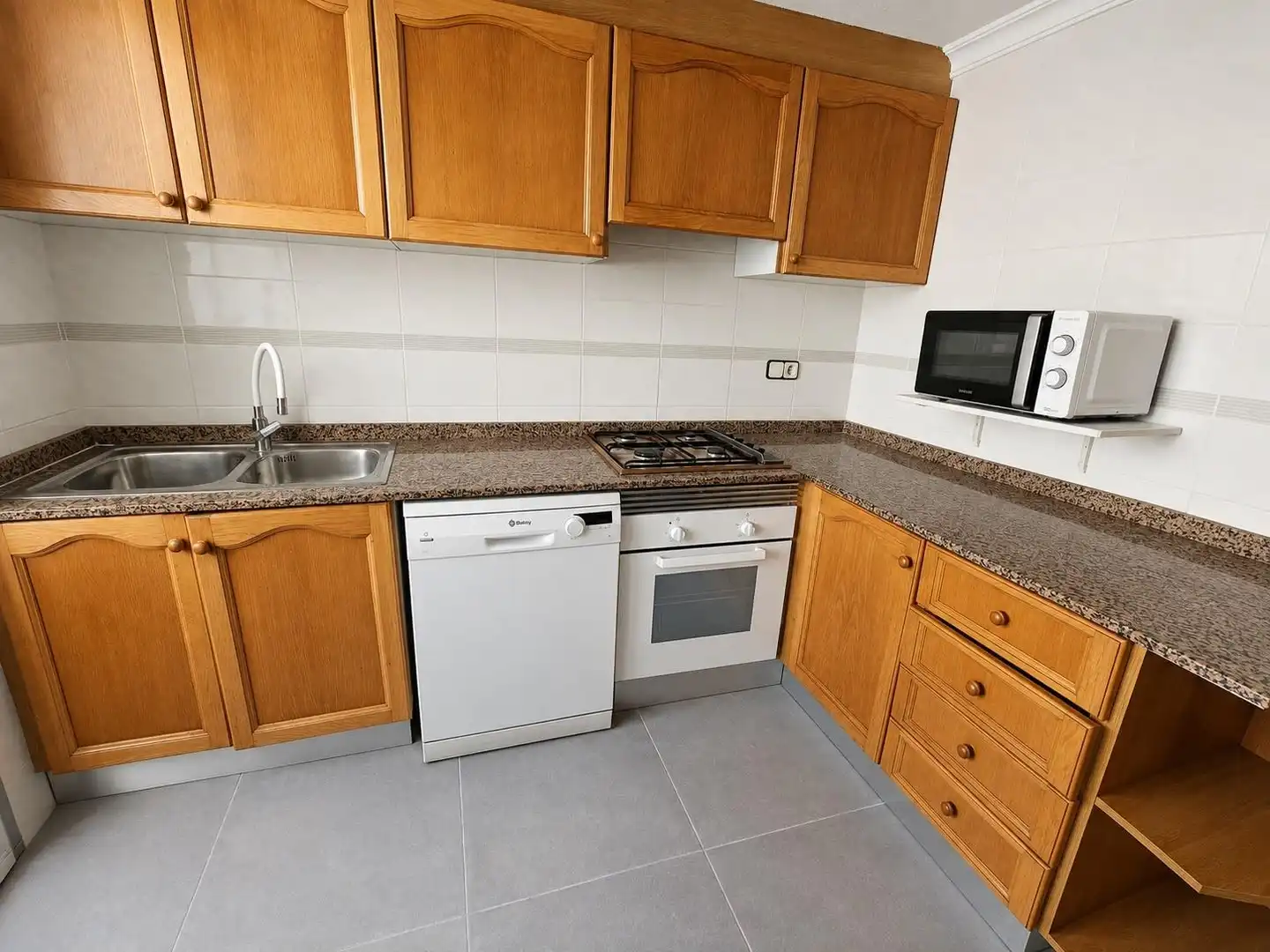 Wohnung zur Miete in Plaza Plaza Xúquer, 16, La Bega Baixa - Plaza Xúquer