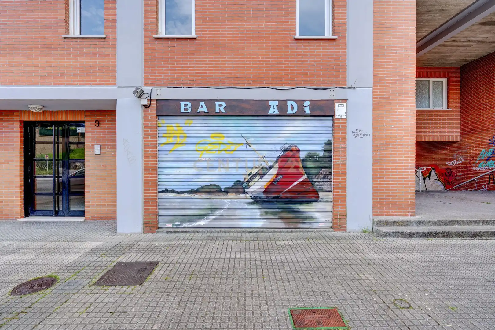 Commercial properties for sale in Extremadura Kalea, 9, Donostia-San Sebastian, Spai, 9, Intxaurrondo