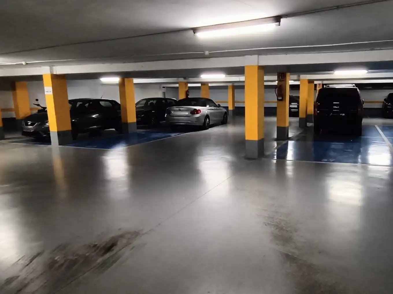 Aparcament de Garatge de lloguer en Barcelona amb Alarma
