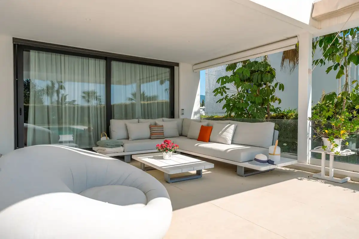 Terrassa de Casa o xalet de lloguer en Estepona amb Jardí privat, Piscina i Alarma
