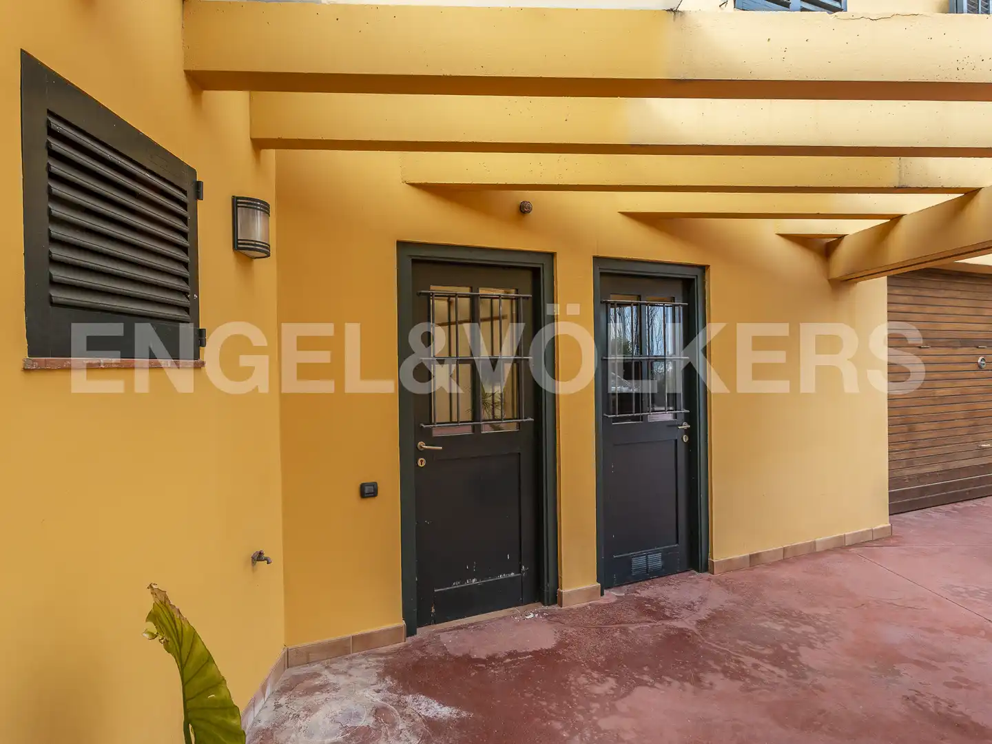 Vista exterior de Casa o chalet de alquiler en Sitges con Calefacción, Jardín privado y Terraza