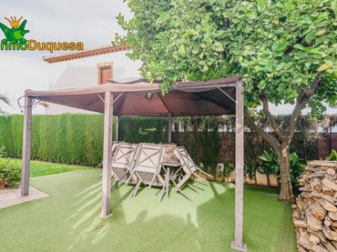 Casa bifamiliare in vendita a La Zubia Ciudad