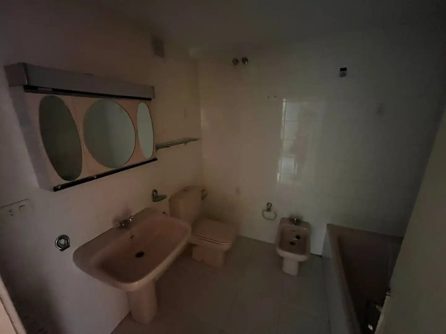 Baño de Piso en venta en O Barco de Valdeorras   con Terraza, Trastero y Balcón