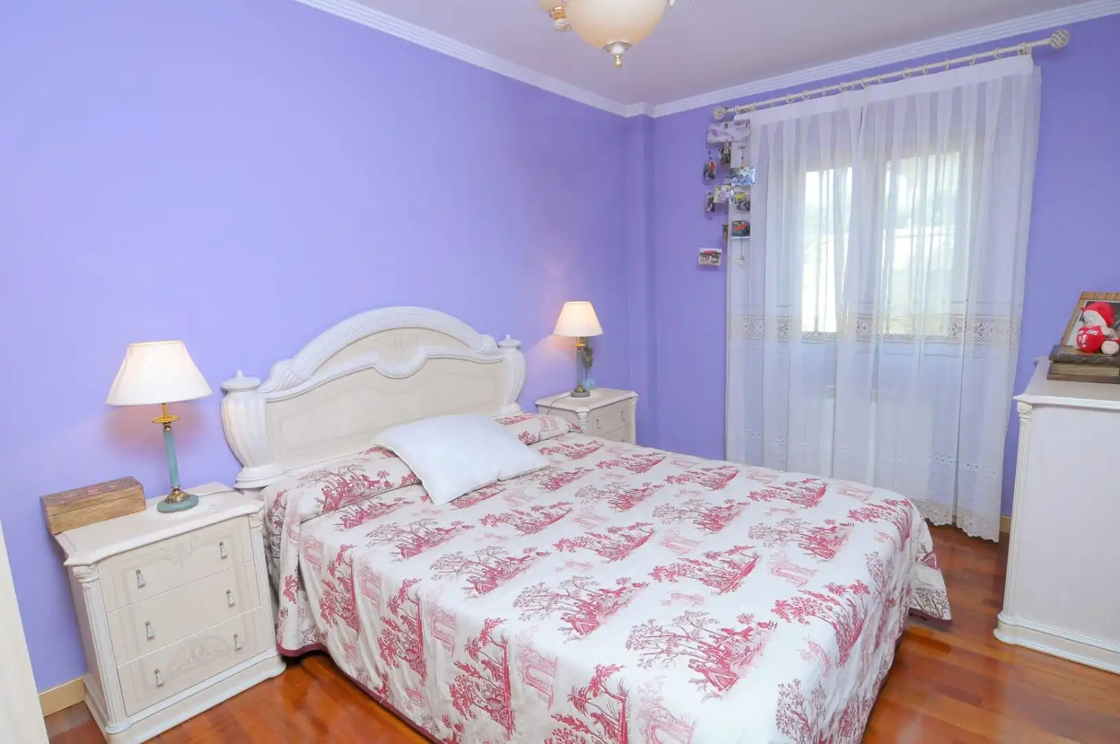 Dormitori de Casa o xalet en venda en Valdepeñas amb Terrassa, Piscina i Moblat