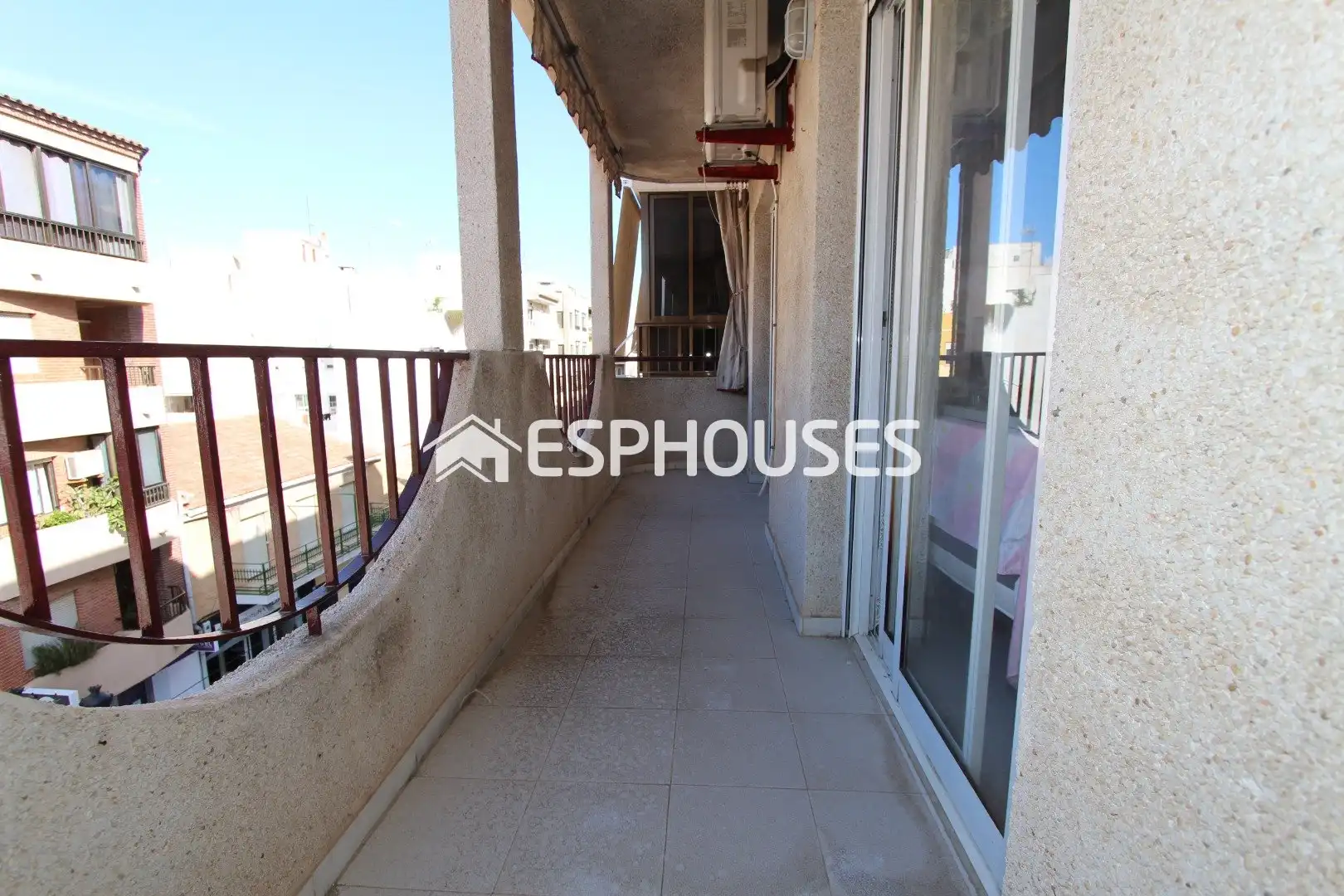 Apartamento con balcón en venta en Pueblo, imagen 3