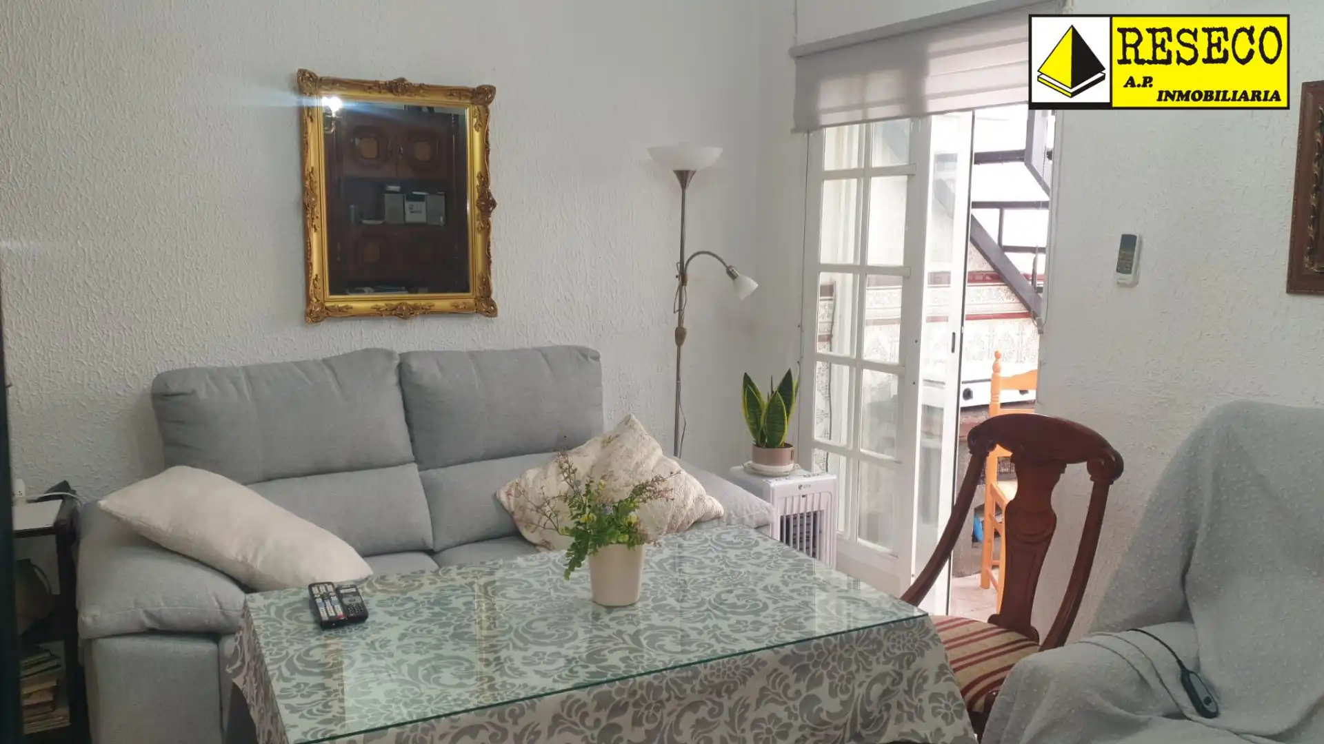 Casa con terraza en venta en Parque de la Constitución 5a