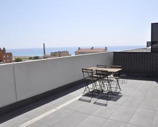 Terrassa de Apartament en venda en Montgat amb Aire condicionat, Jardí privat i Parquet