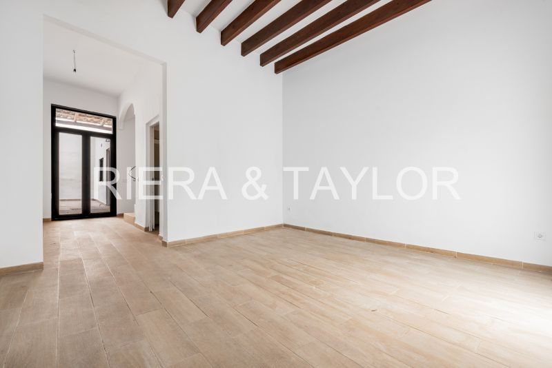 Exterior view of Single-family semi-detached for sale in Manacor