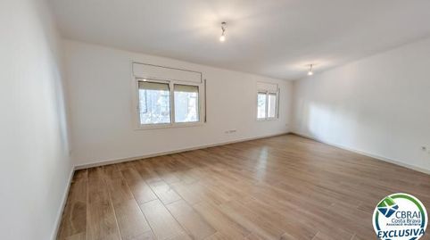 Foto 2 de Apartament en venda a Renfe, S/n, Portbou, Girona