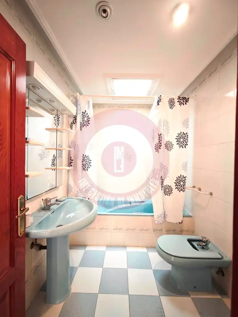Bany de Casa o xalet en venda en Vélez-Málaga amb Jardí privat i Terrassa