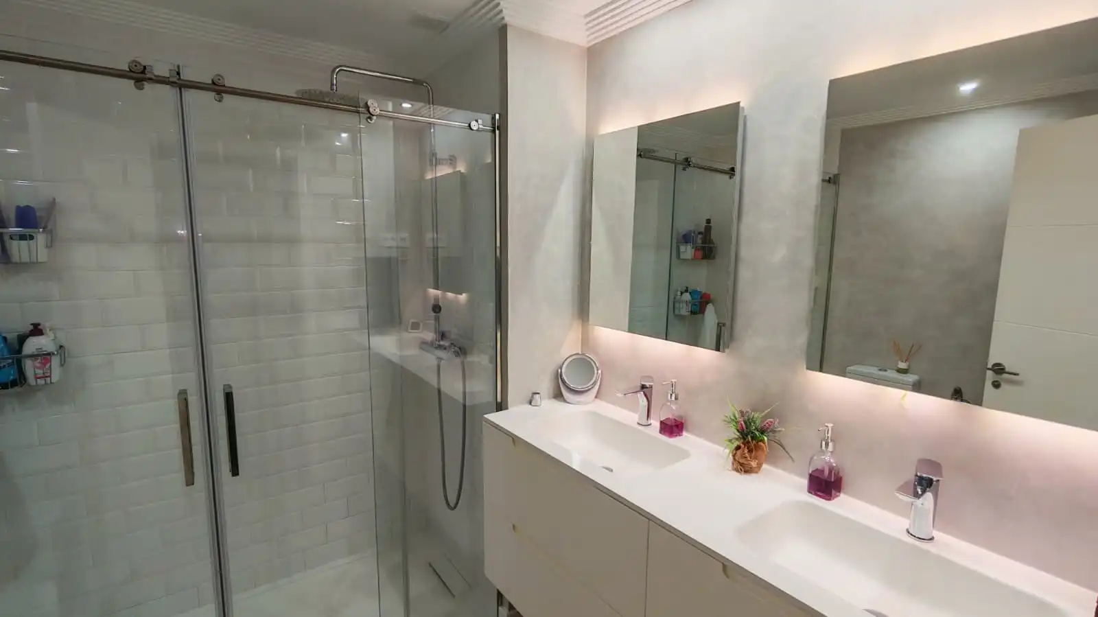 Bathroom of Flat for sale in Guadalajara  with Air Conditioner, Heating and Terrace