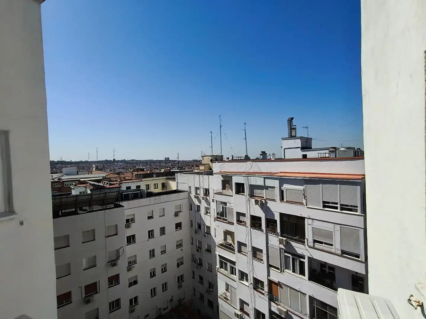 Vista exterior de Apartamento de alquiler en Madrid con Aire acondicionado y Calefacción