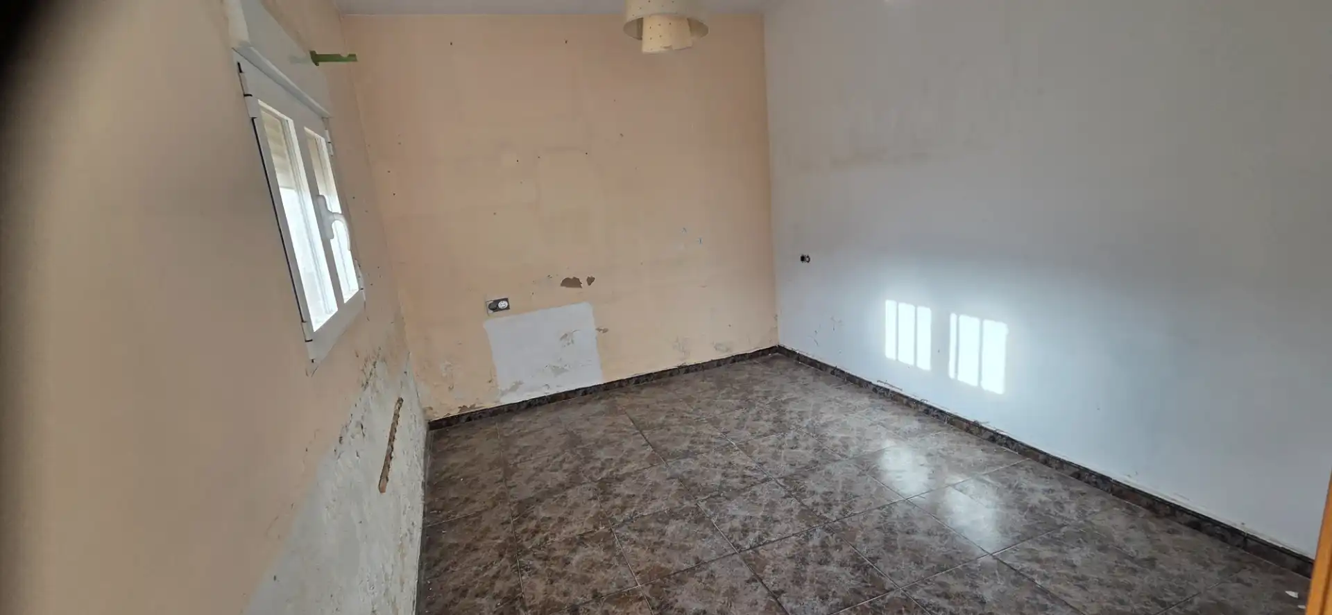 Detached homes for sale in Villena