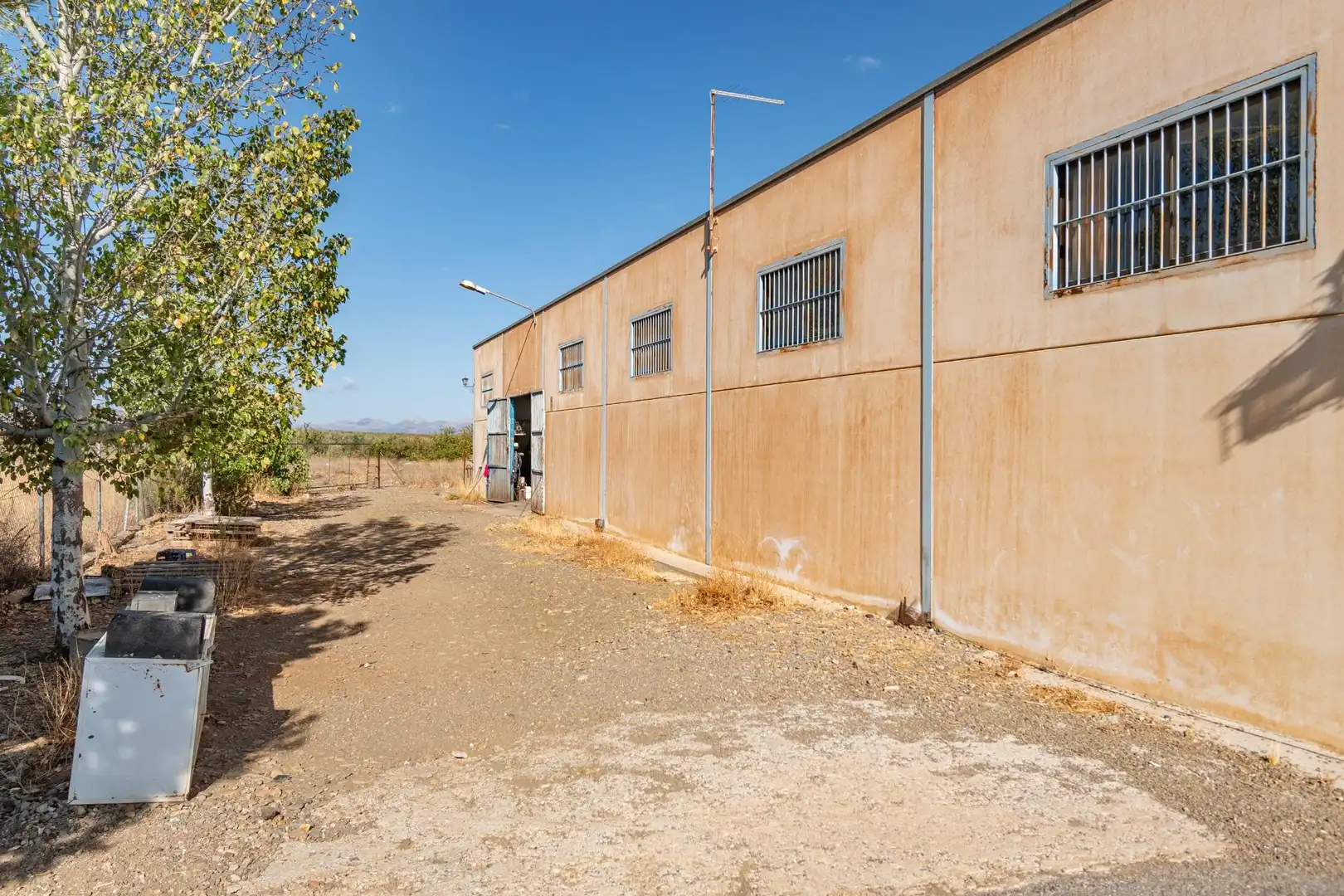 Vista exterior de Nave industrial en venta en Cogollos de Guadix