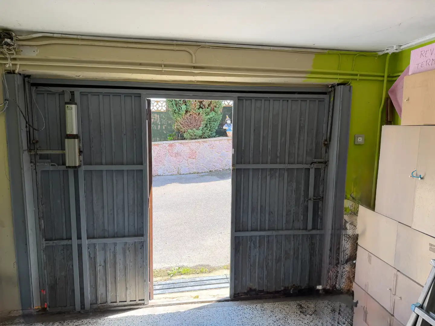 Parking de Casa o chalet en venta en Villaviciosa con Calefacción, Jardín privado y Parquet