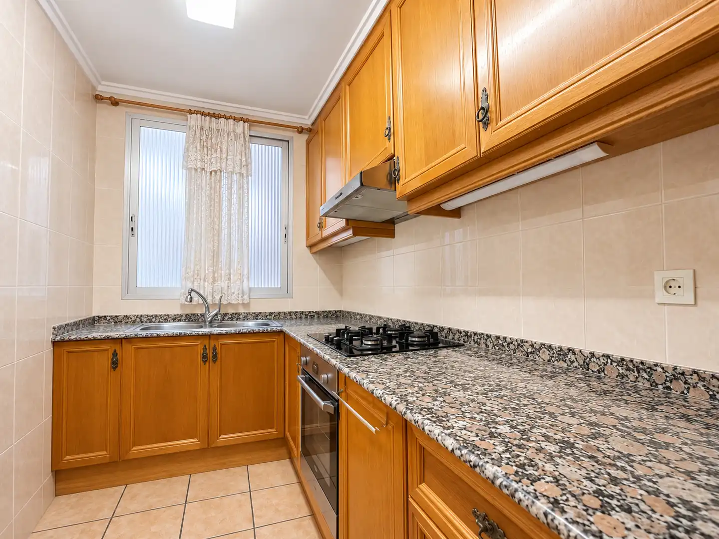 Kitchen of Flat for sale in Patraix