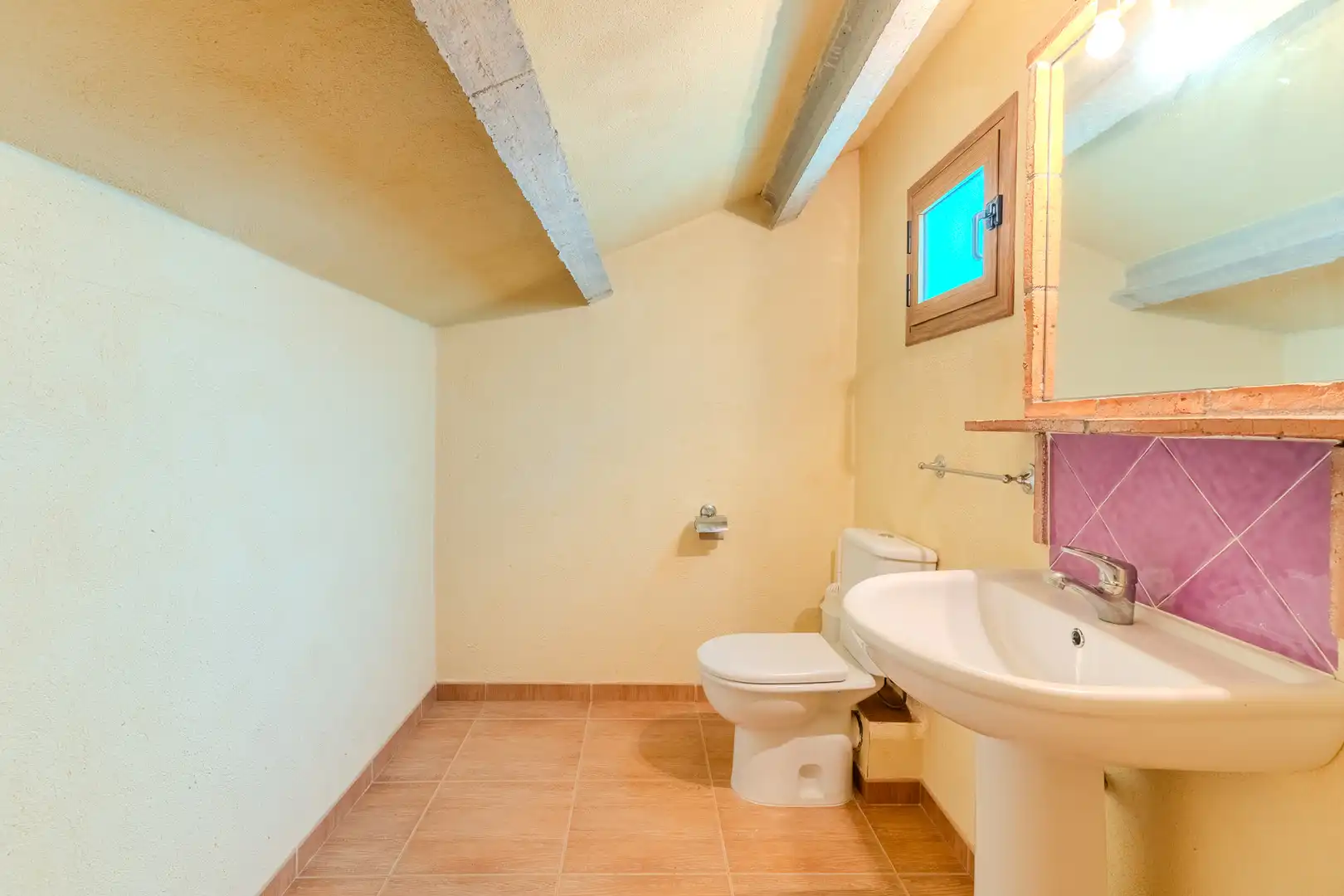 Baño de Casa o chalet en venta en Deltebre con Calefacción, Terraza y Trastero