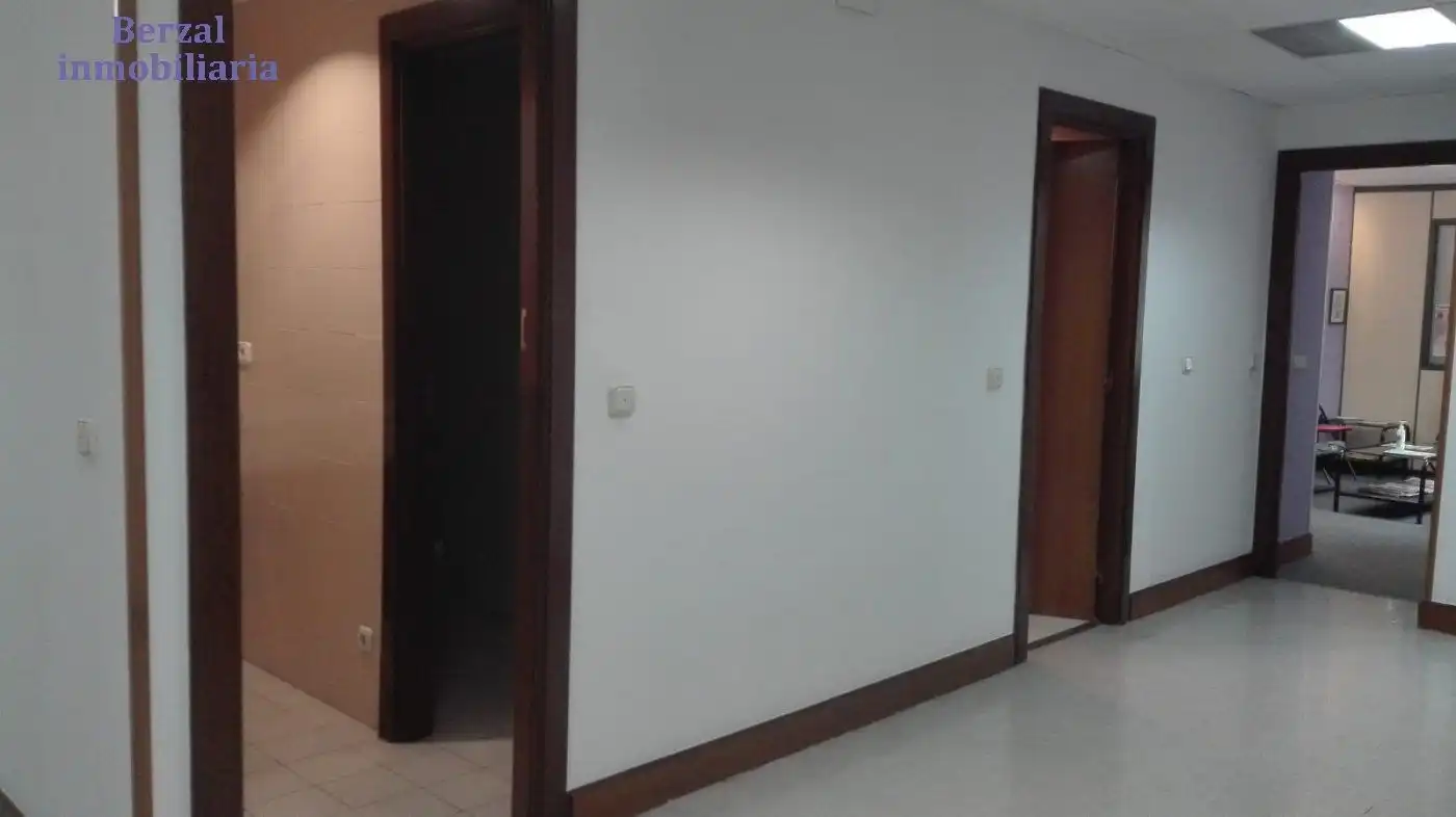 Office space with lift for sale in Calle San Agustín, imagen 10