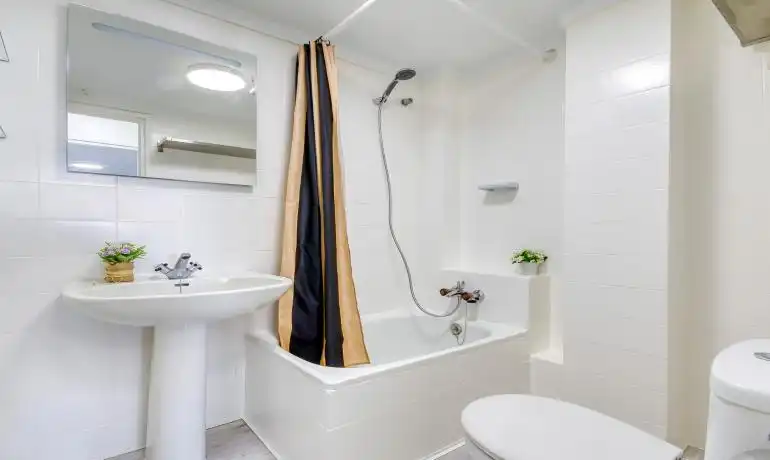 Bathroom of Study for sale in Empuriabrava  with Terrace