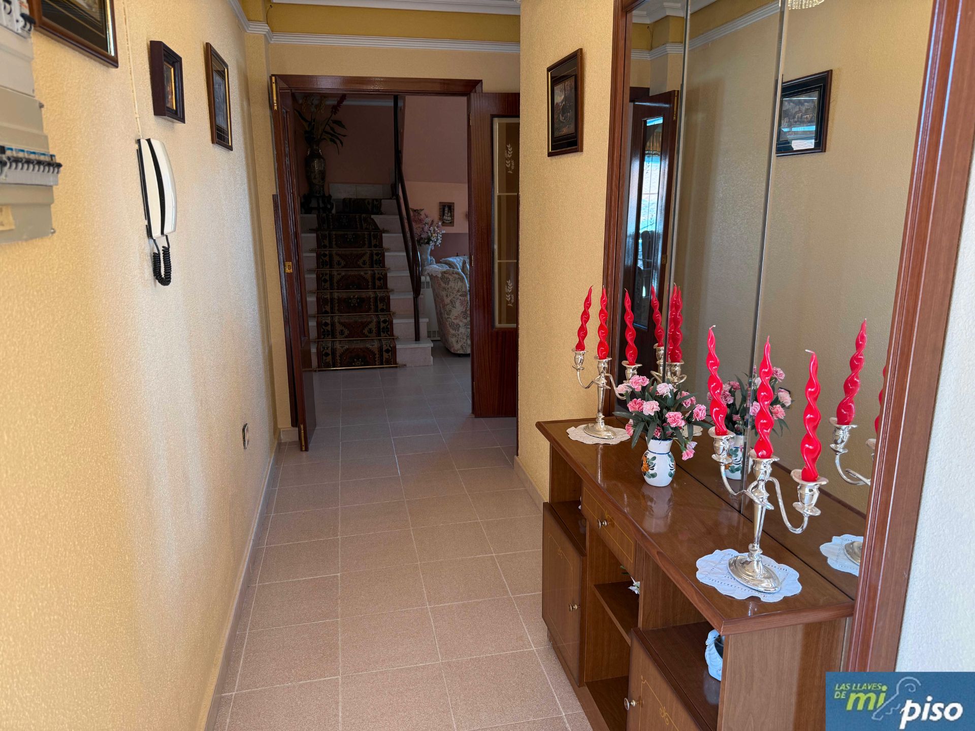 Wohnung zum verkauf in Nava del Rey mit Heizung, Möbliert und Ofen