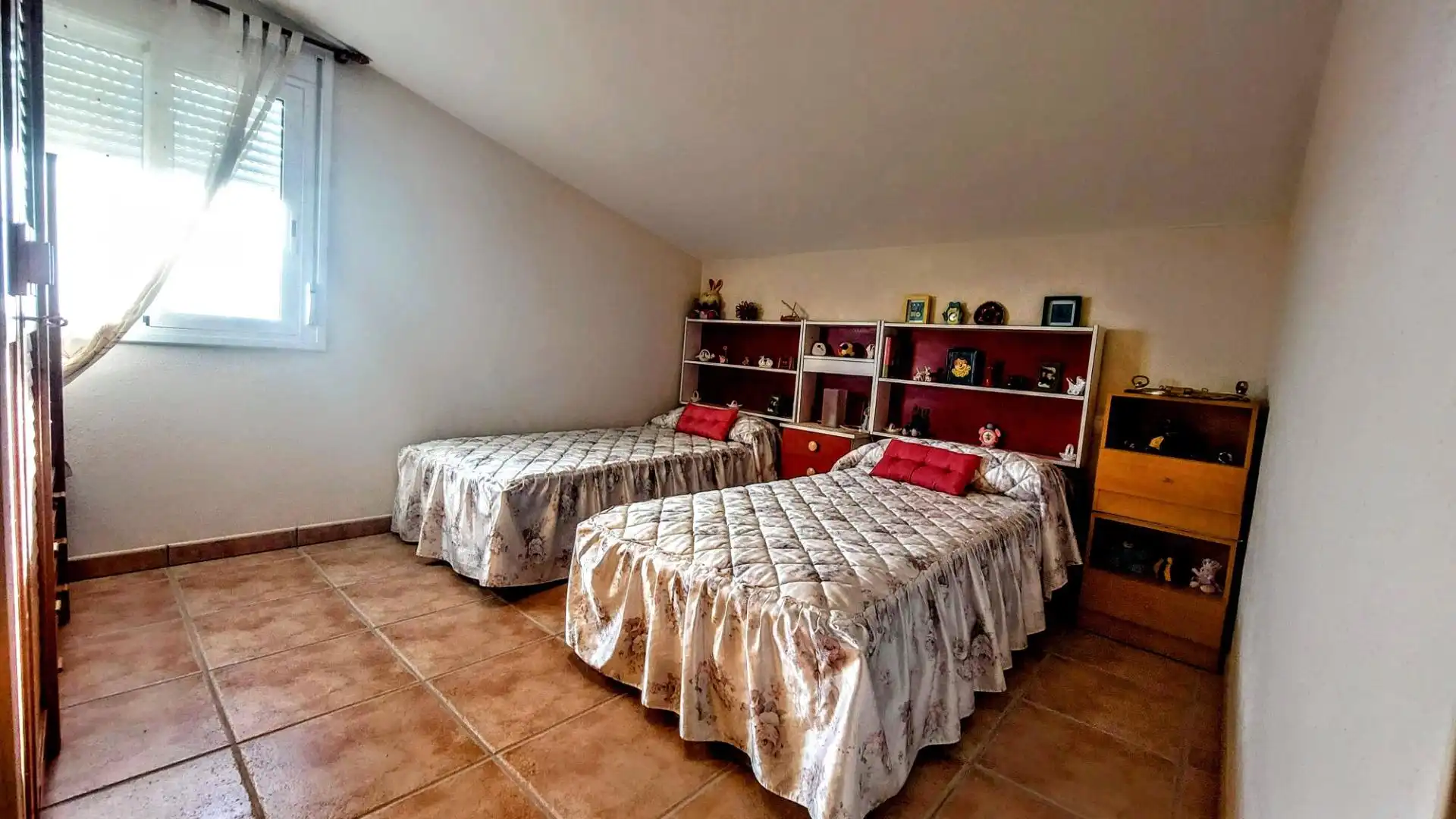 Dormitori de Finca rústica en venda en L'Ametlla de Mar  amb Jardí privat, Terrassa i Moblat