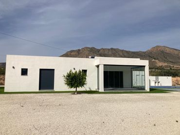Casa rústica con piscina en venta en Abanilla