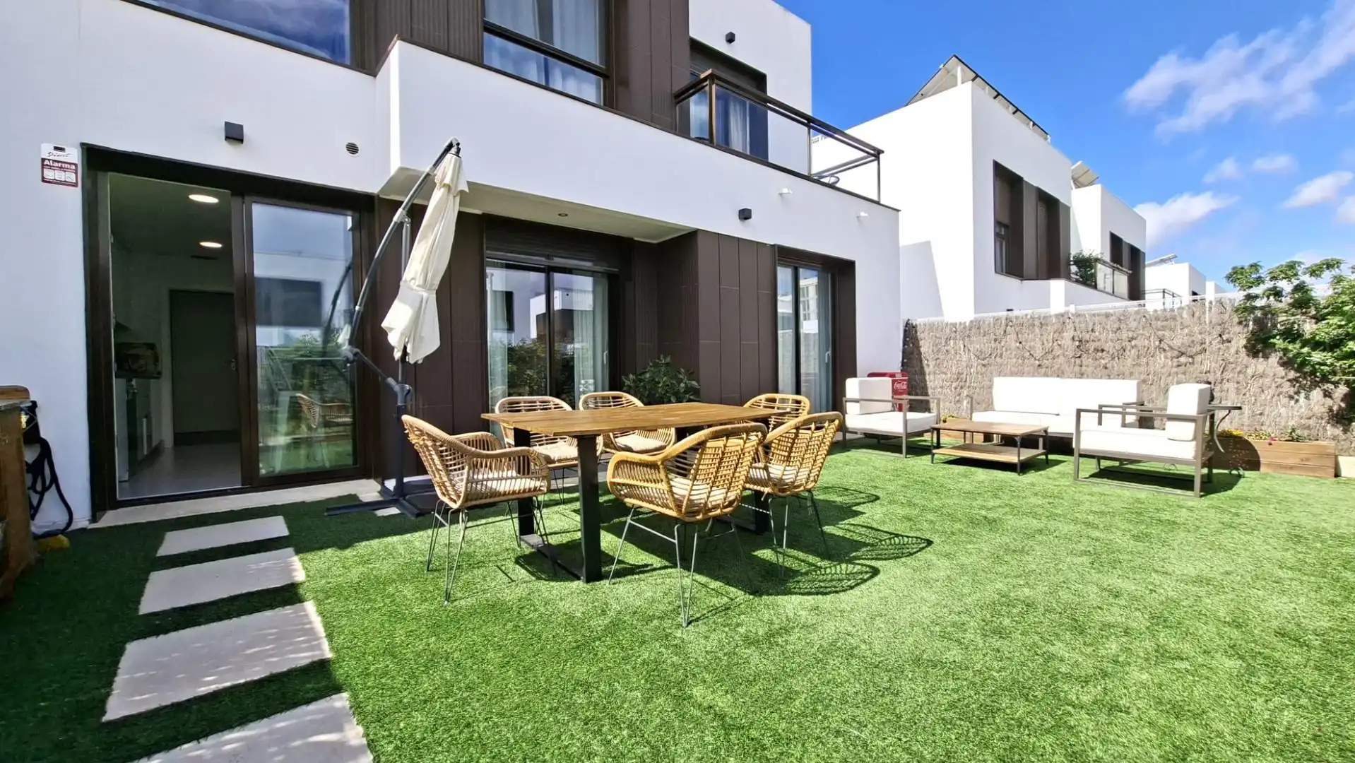 Terraza de Casa adosada en venta en  Sevilla Capital con Aire acondicionado, Jardín privado y Terraza
