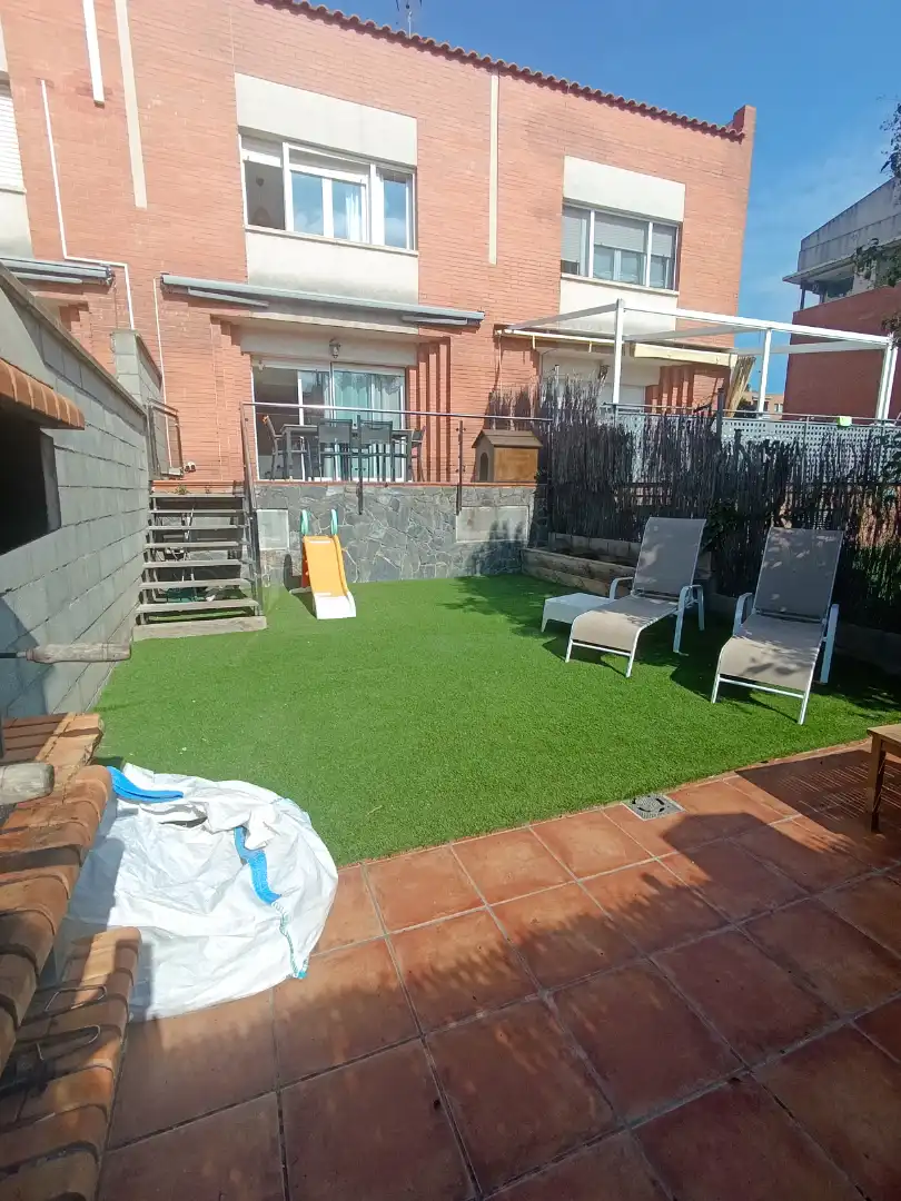 Casa con jardín en venta en Parets del Vallès, imagen 2