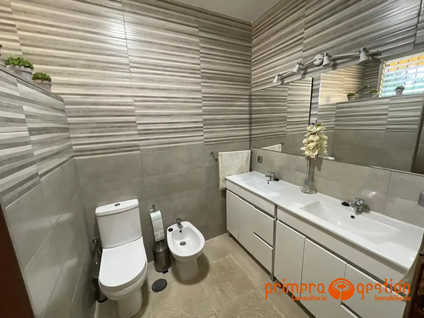 Chalet con piscina en venta en Carmona, imagen 23