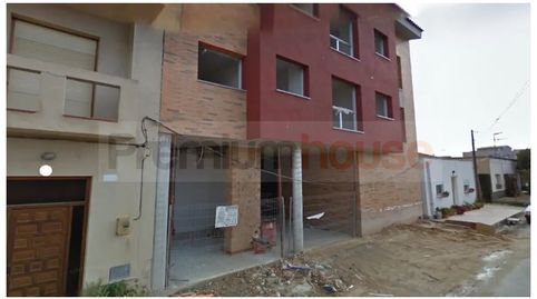 Edificio en Deltebre