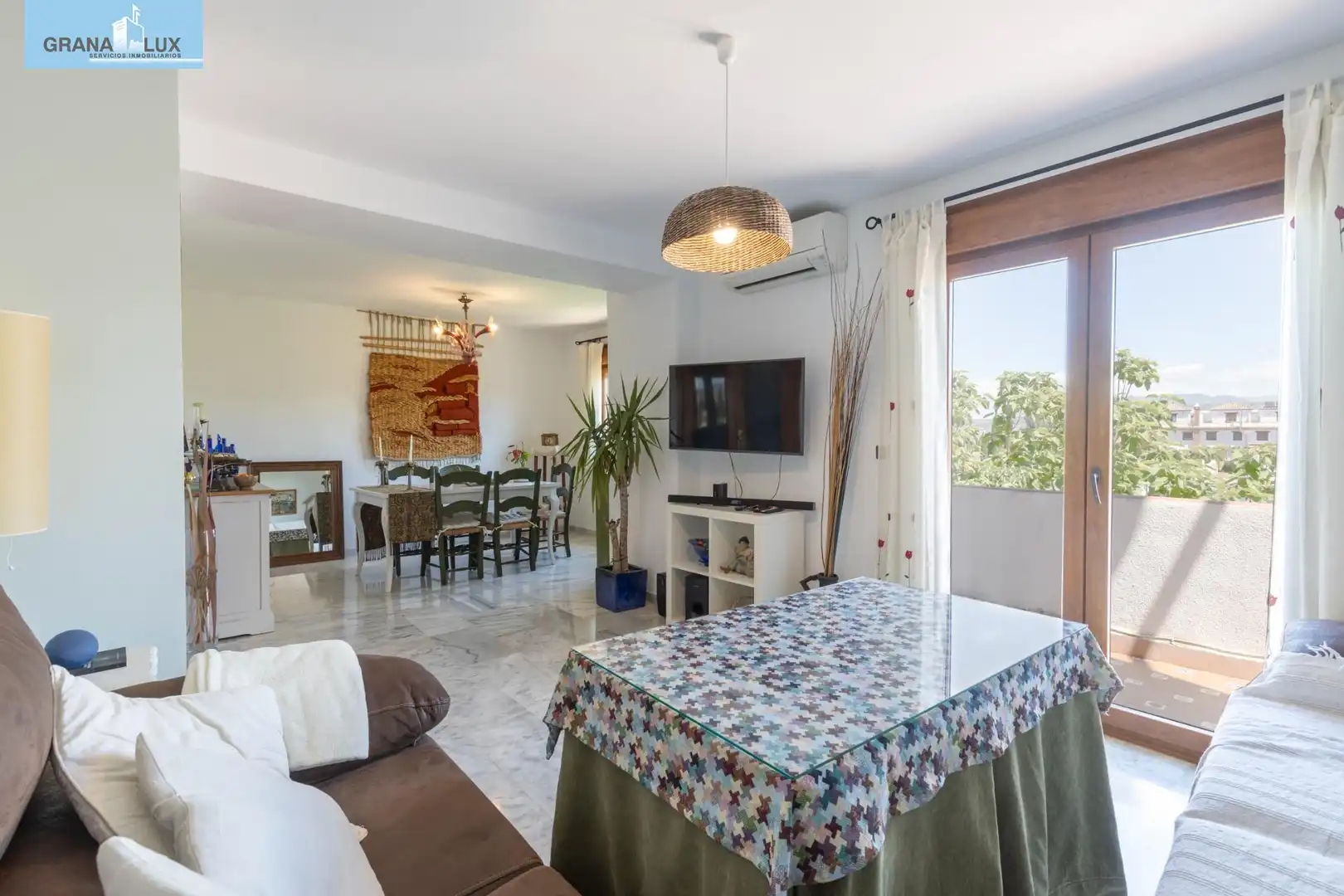 Wohnzimmer von Haus oder Chalet zum Verkauf in La Zubia mit Klimaanlage, Heizung und Gemeinschaftspool