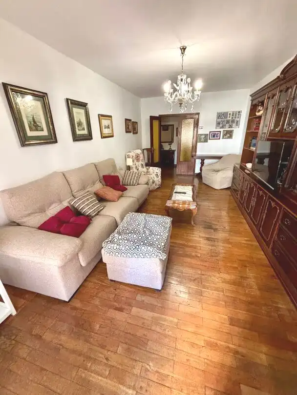 Flat for sale in Uribarri Kalea, Barrio de Uribarri