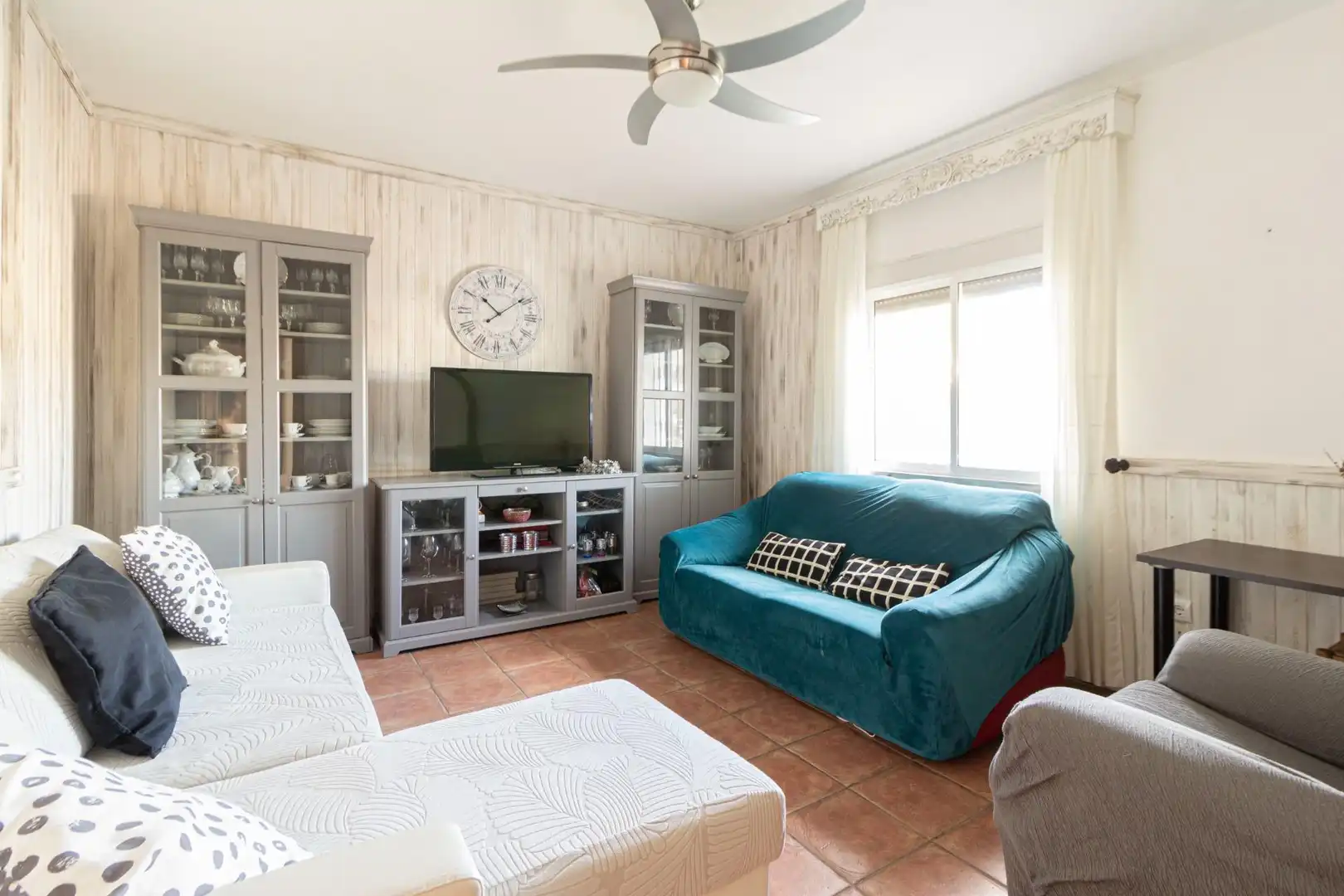 Sala d'estar de Casa o xalet en venda en Conil de la Frontera