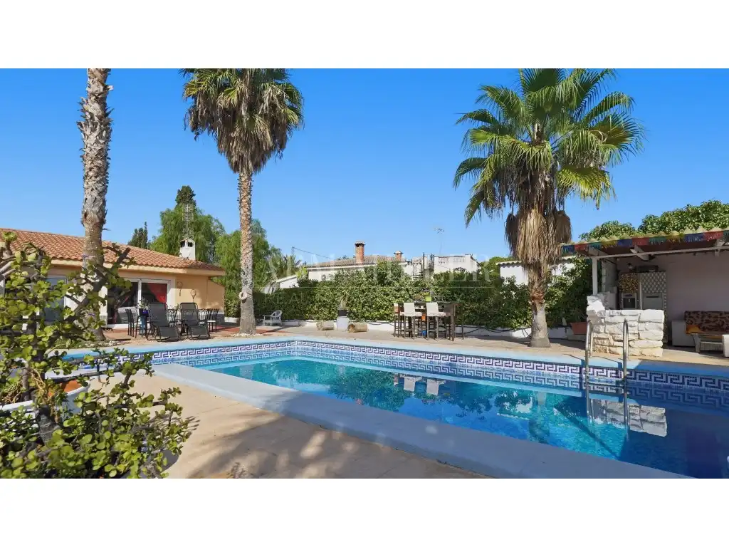 Exterior view of Houses for sale in La Huerta  