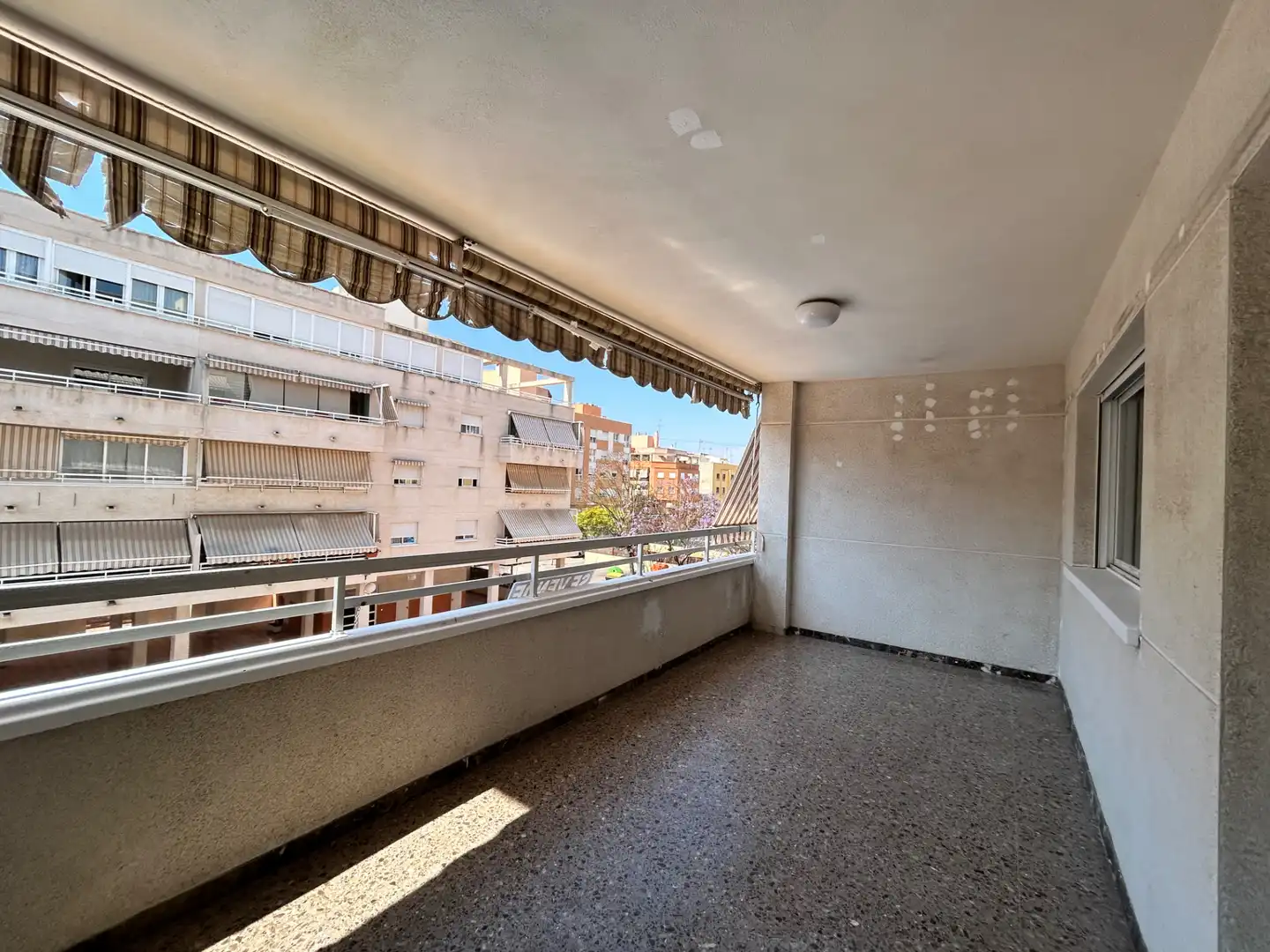 Terrassa de Pis en venda en Alicante / Alacant amb Balcó i Piscina comunitària