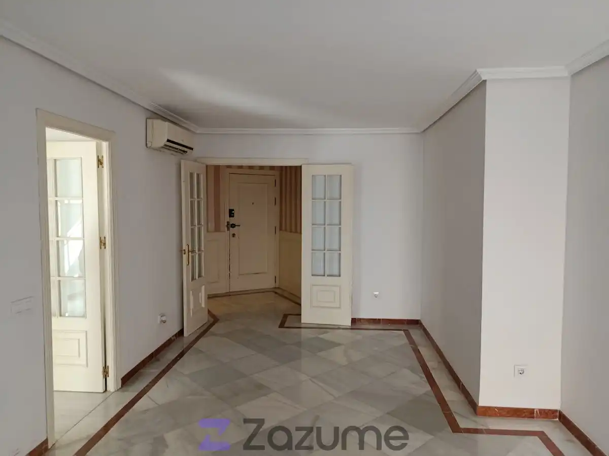 Piso de alquiler en Sevilla con Aire acondicionado, Calefacción y Horno