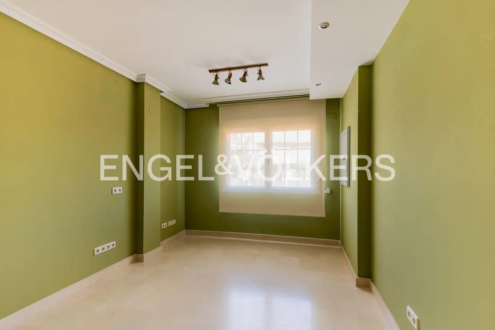 Dining room of Houses for sale in Villanueva de la Cañada  with Air Conditioner, Heating and Private garden