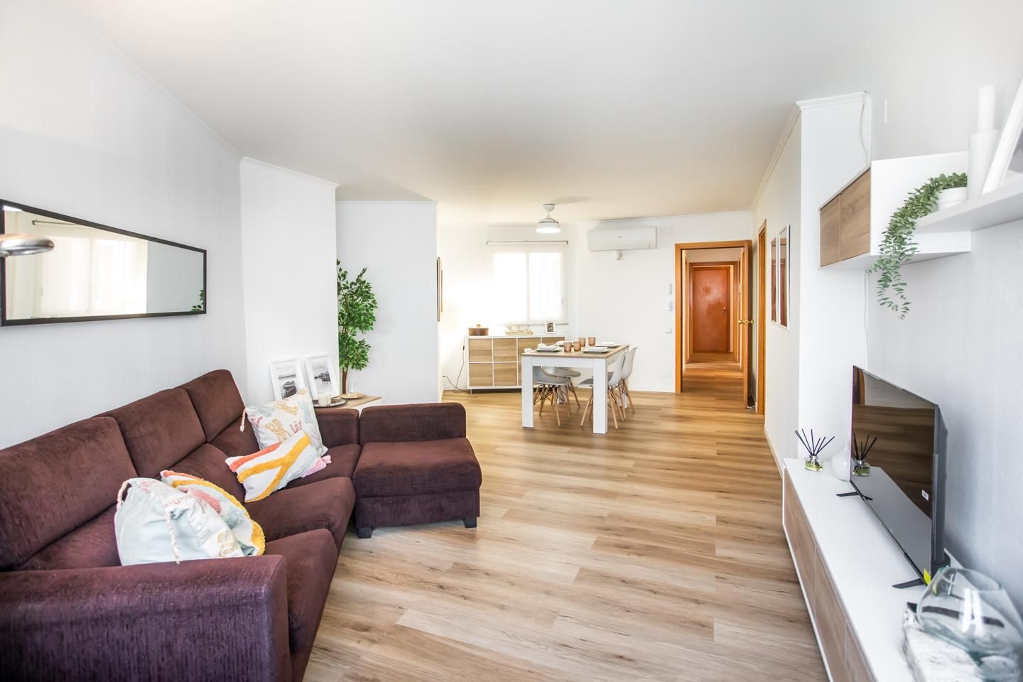 Sala d'estar de Pis de lloguer en  Barcelona Capital amb Aire condicionat, Moblat i Internet