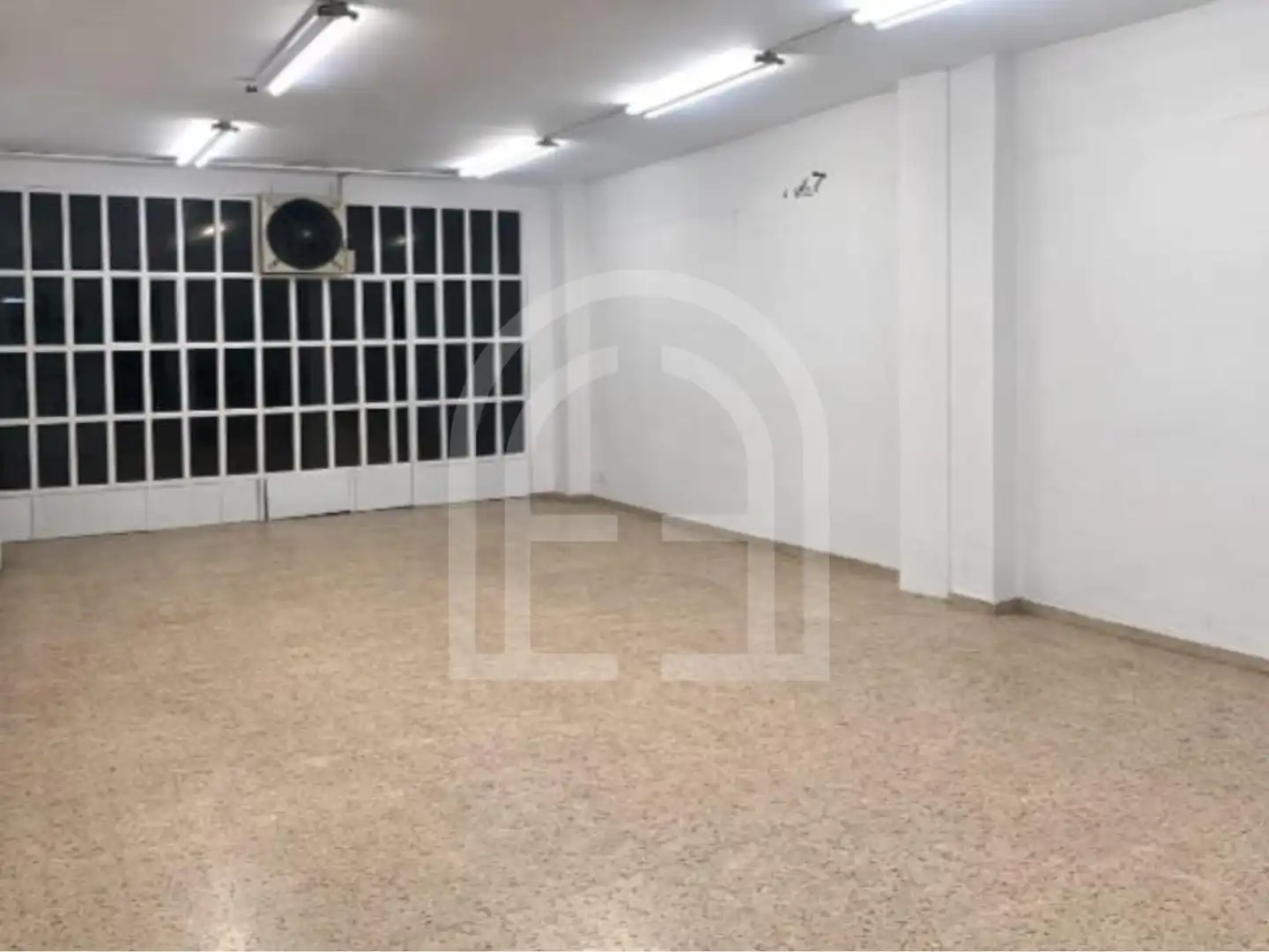 Gewerbefläche zum Verkauf in Carrer ANSELM CLAVE, imagen 3