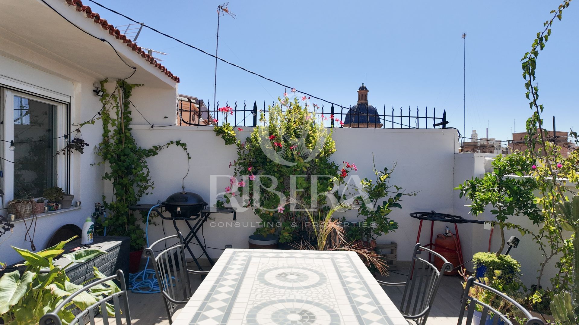 Terraza de Piso de alquiler en  Valencia Capital con Aire acondicionado, Calefacción y Terraza