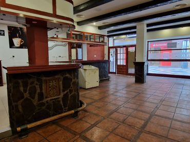 Local comercial en venda a Calle Corredera 24