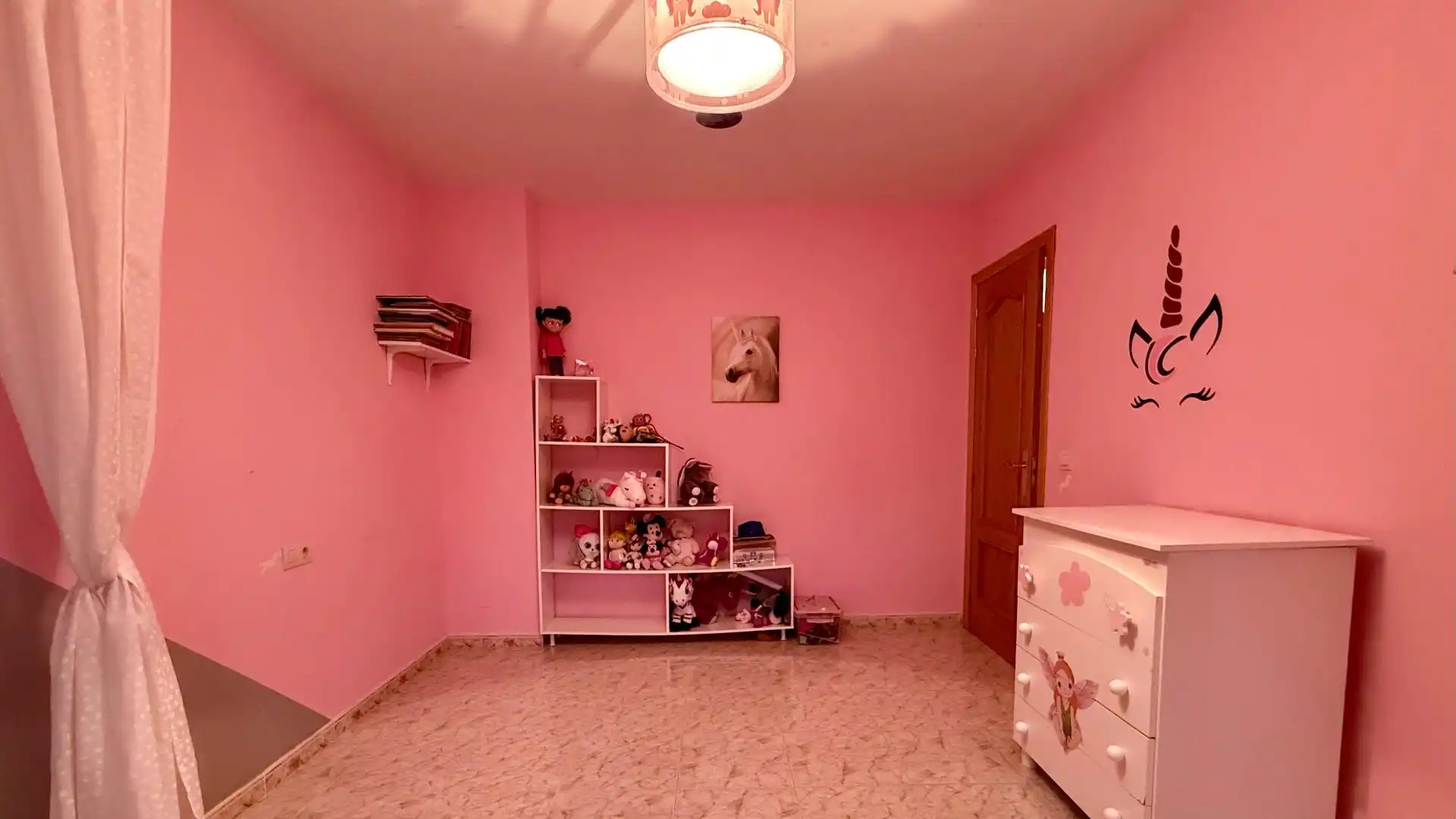 Schlafzimmer von Einfamilien-Reihenhaus zum Verkauf in Cuéllar mit Heizung, Privatgarten und Abstellraum