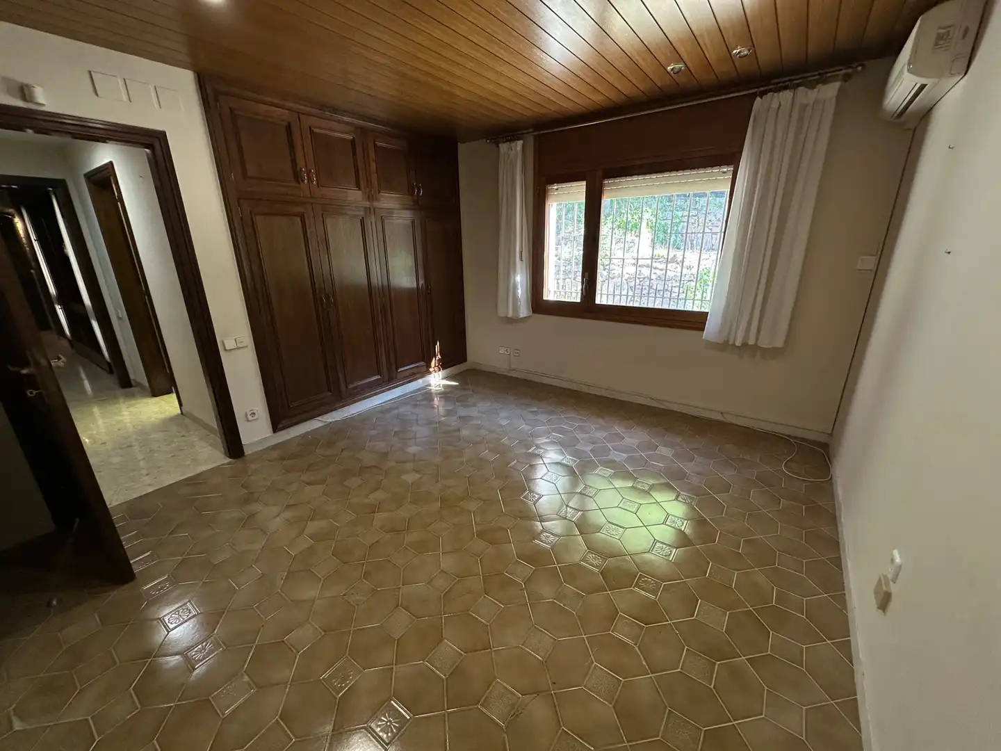 Dormitori de Casa o xalet en venda en Matadepera amb Jardí privat, Terrassa i Moblat