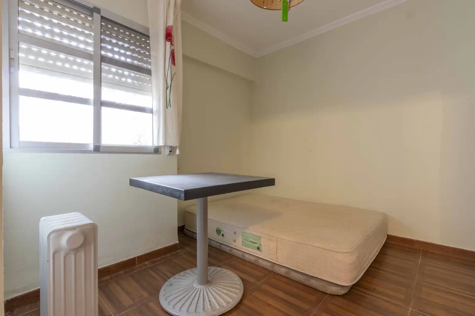 Habitación de Casa o chalet en venta en Calles con Jardín privado, Terraza y Piscina