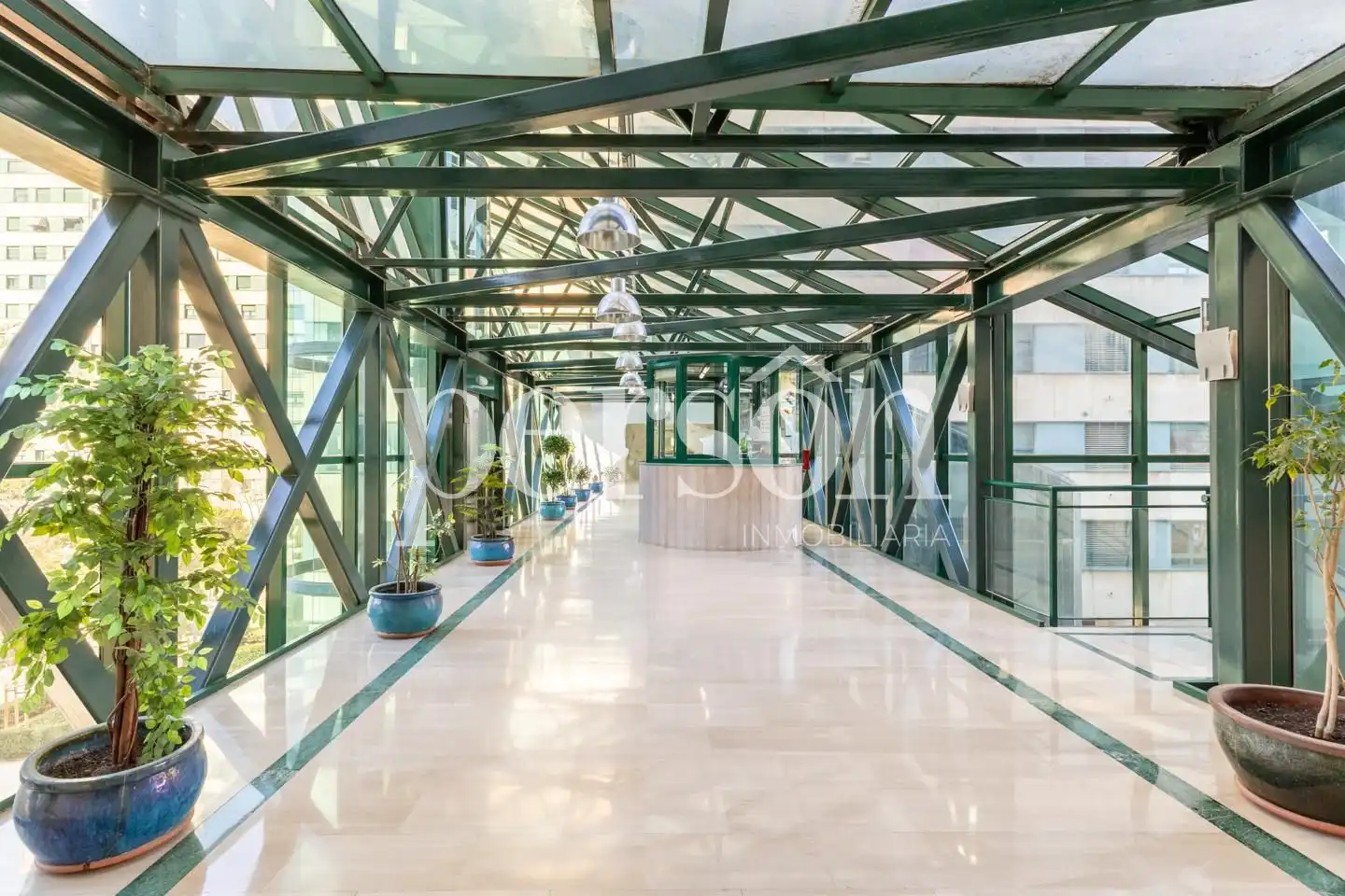 Flat for rent in Valencia  with Air Conditioner, Terrace and Furnished