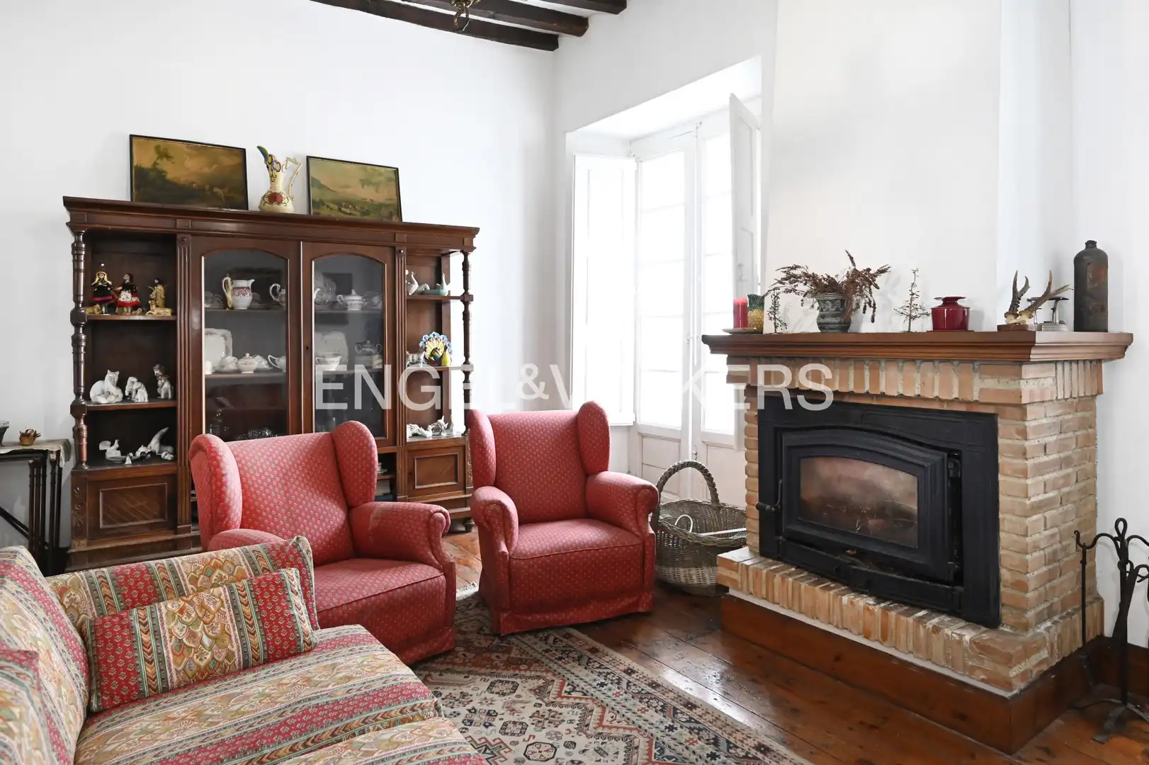 Sala de estar de Casa o chalet en venta en Cabezón de la Sal con Calefacción y Jardín privado