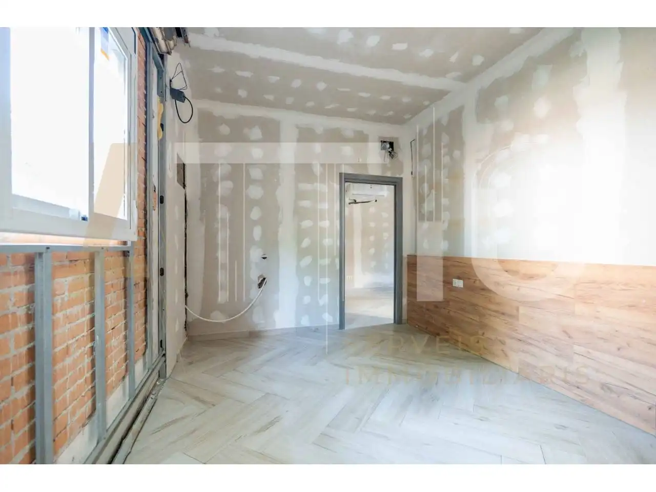Flat for sale in Sabadell  with Air Conditioner