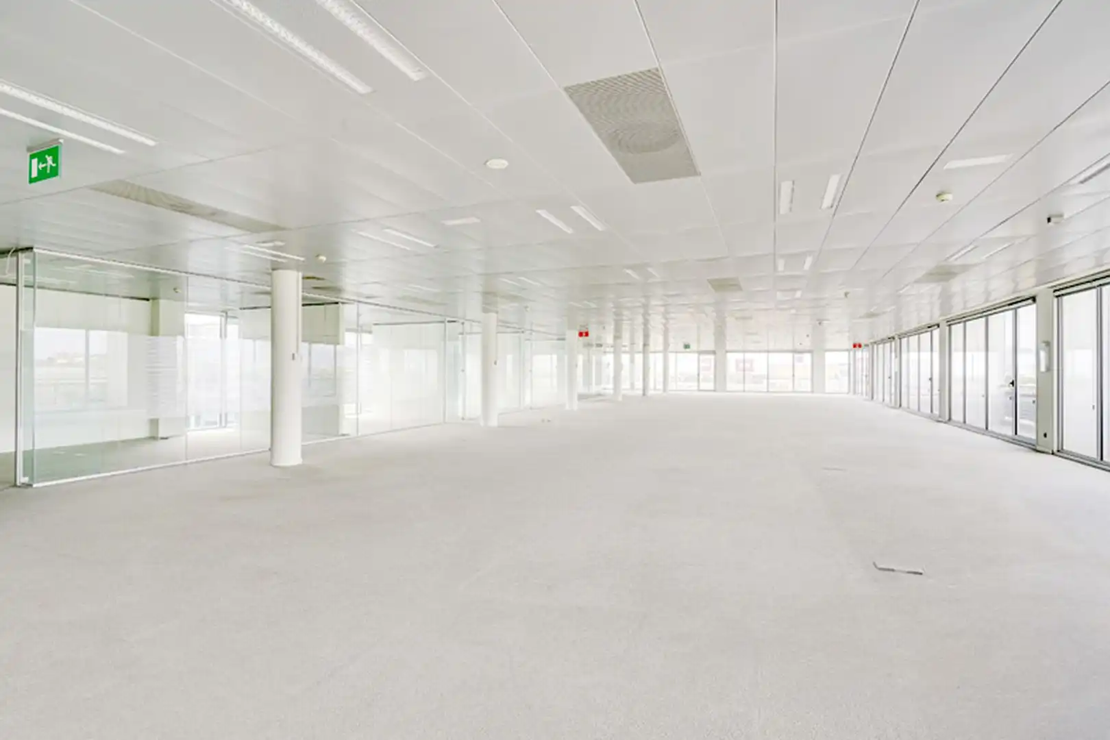 Oficina de alquiler en N/A, Almeda - El Corte Inglés