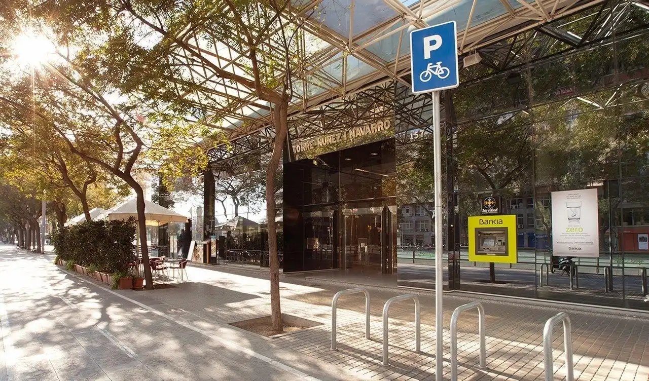 Parkplatz von Büro zur Miete in Barcelona mit Heizung